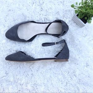 GAP Sued Pointed Ankle-Strap Flats